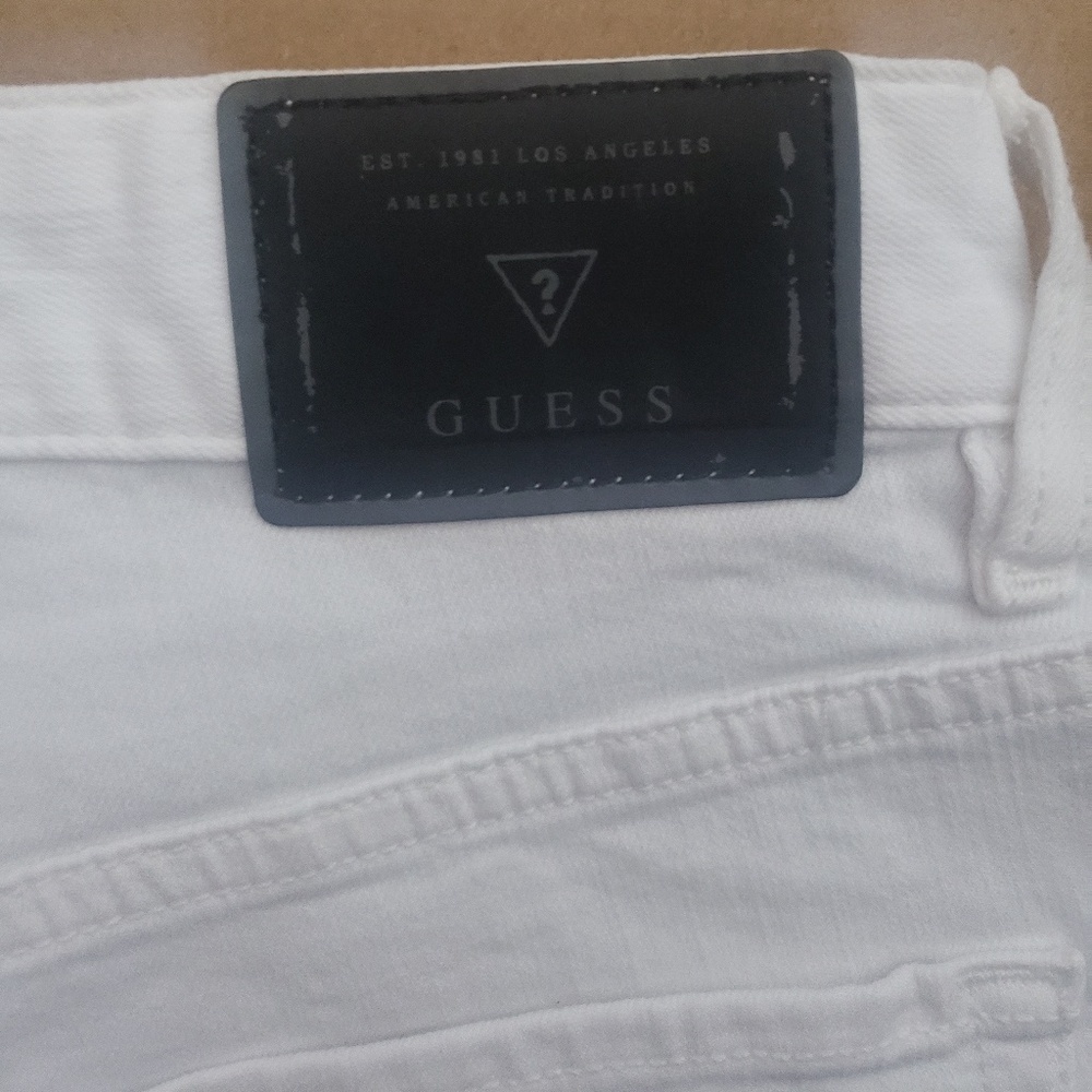 NWT GUESS White Denim Regular Shorts SZ 29 - Picture 6 of 6
